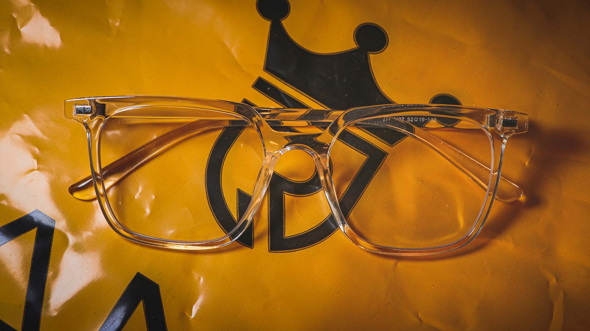 The 'Zoom Effect': Mastering Your Professional Image with the Right Eyewear
